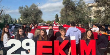 radikal-egitim-kurumlarinda-cumhuriyet-bayrami-coskusu-RalWnemH.jpg