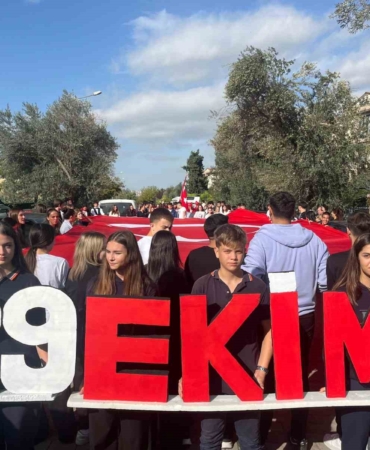 radikal-egitim-kurumlarinda-cumhuriyet-bayrami-coskusu-RalWnemH.jpg
