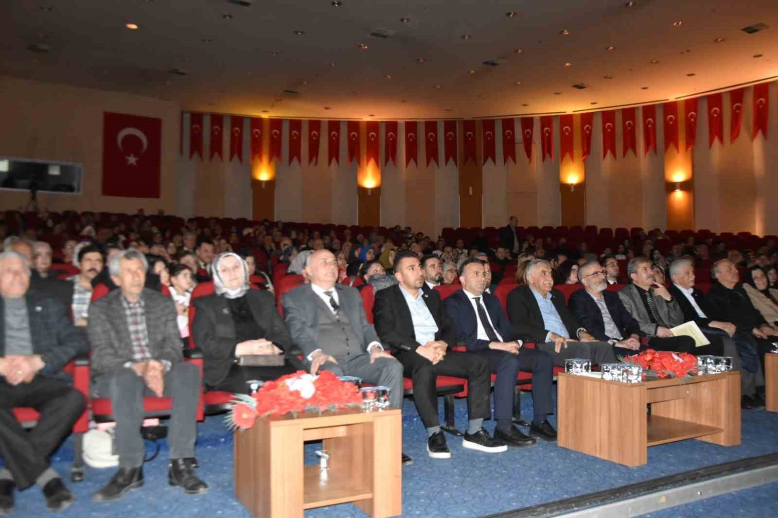 ragip topcu erzurumda anildi 1 mHMsRXkE