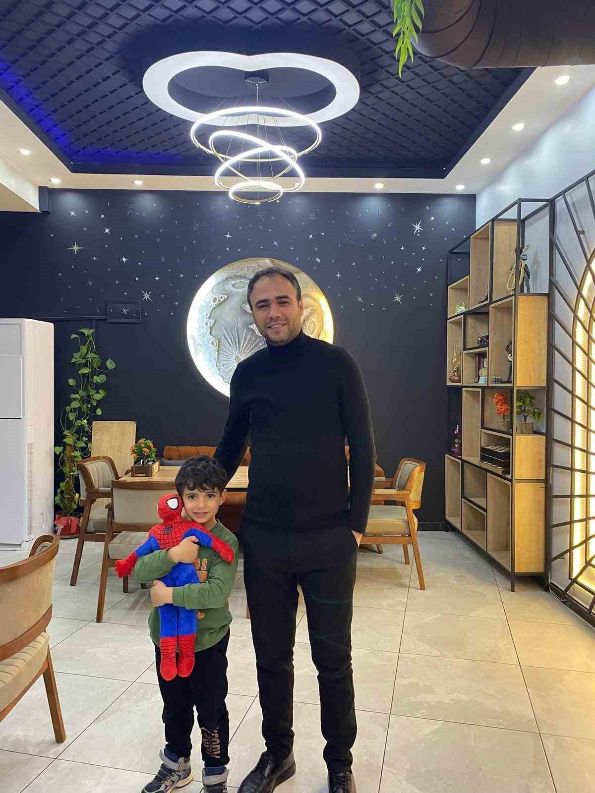ramazan ayina hurmet gosterdiler isletmelerini iftar saatinde acmaya karar verdiler 1 mWfb36zN
