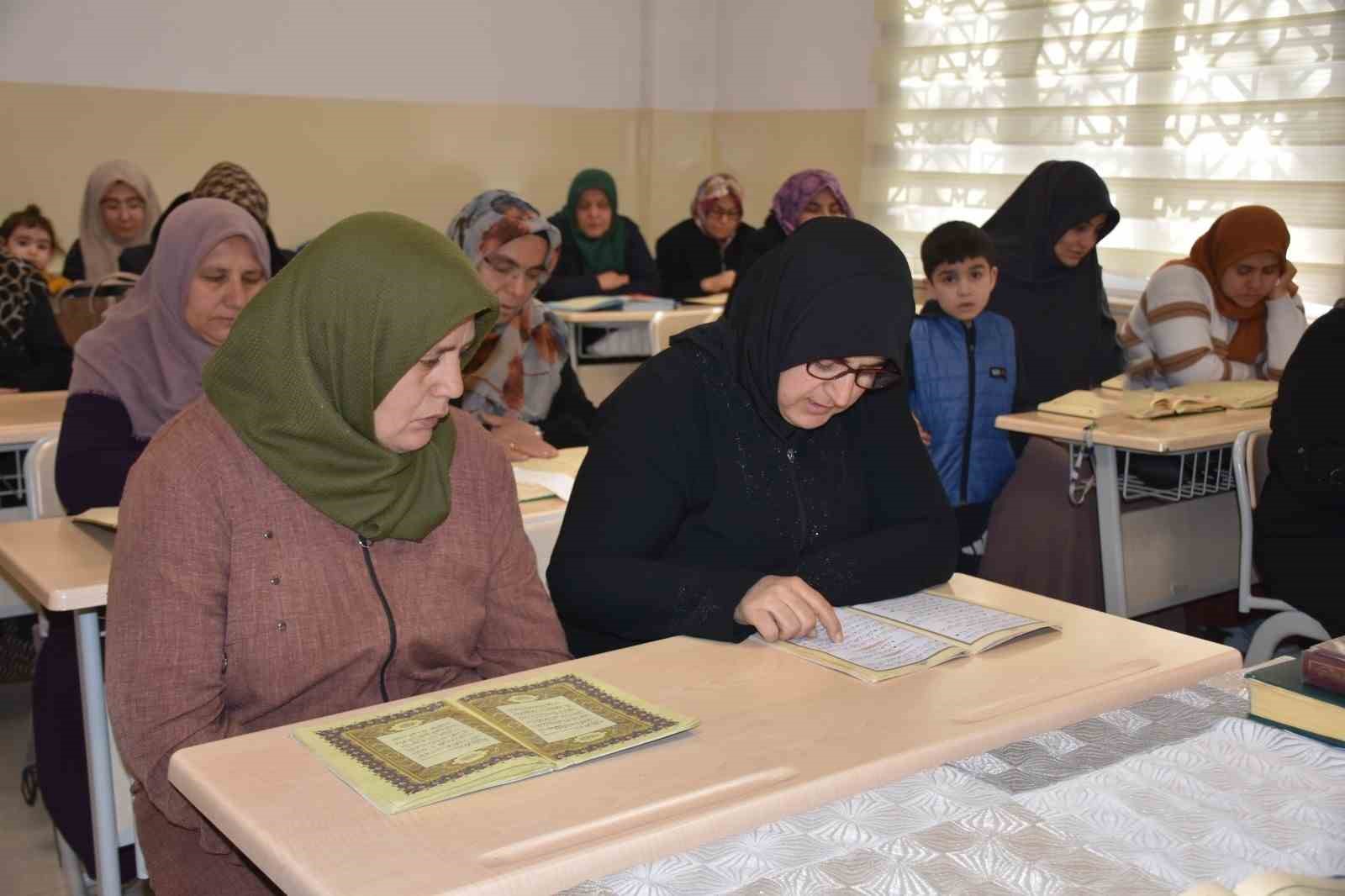 ramazan ayinda kuran kurslarina katilim artti 2 Fu1GgcAc