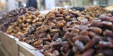 ramazan-ayinin-vazgecilmezi-hurma-tezgahlarda-yerini-aldi-XyVxuCzF.jpg