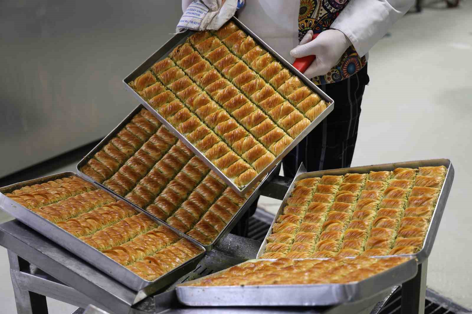 ramazan bayrami icin diyarbakirin tescilli urunleri kadayif ve soguk baklavaya yogun talep 10 PwUEKRDz