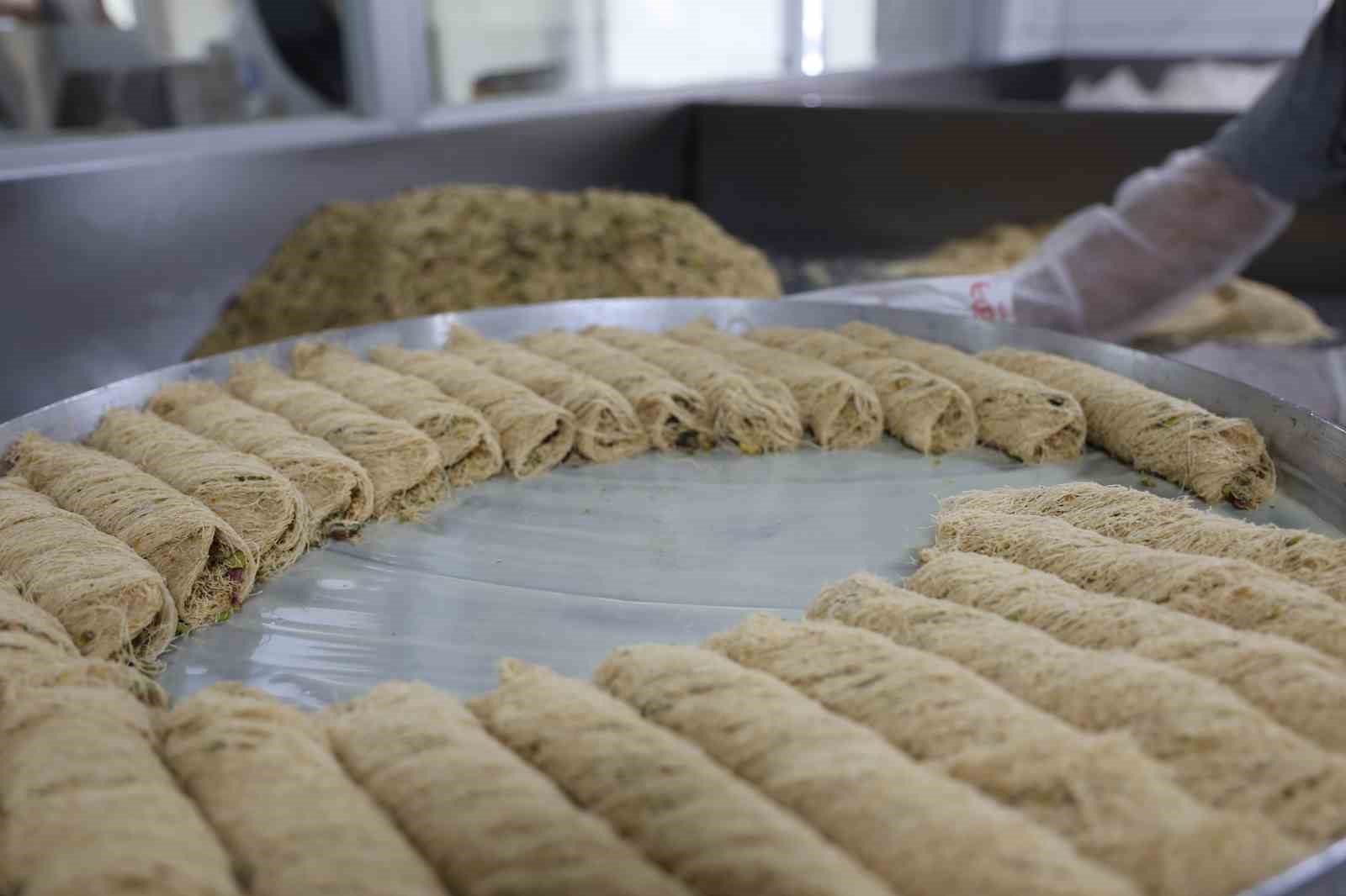 ramazan bayrami icin diyarbakirin tescilli urunleri kadayif ve soguk baklavaya yogun talep 2 5Ubslm9P