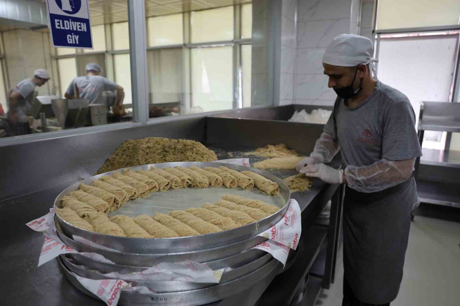 ramazan bayrami icin diyarbakirin tescilli urunleri kadayif ve soguk baklavaya yogun talep 4 EIf94d8Q