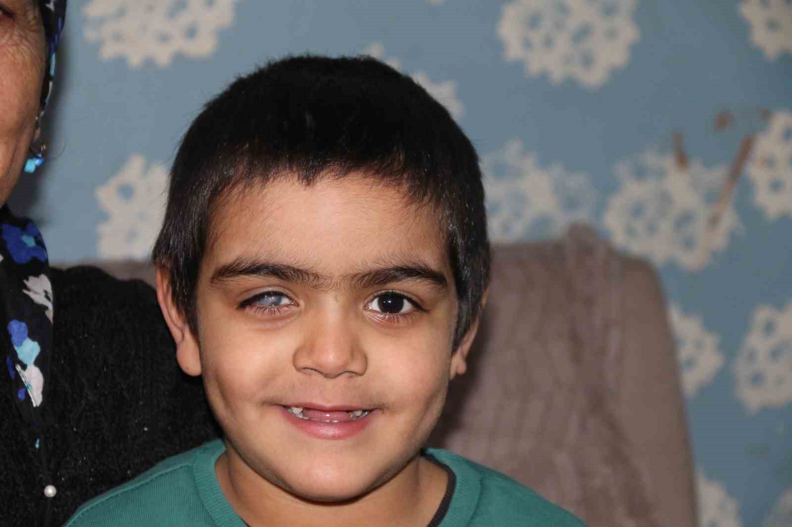 Ramazan davulcusu babaannenin torununa ‘ışık’ olmak için hayırseverler harekete geçti 7 ramazan davulcusu babaannenin torununa isik olmak icin hayirseverler harekete gecti 3