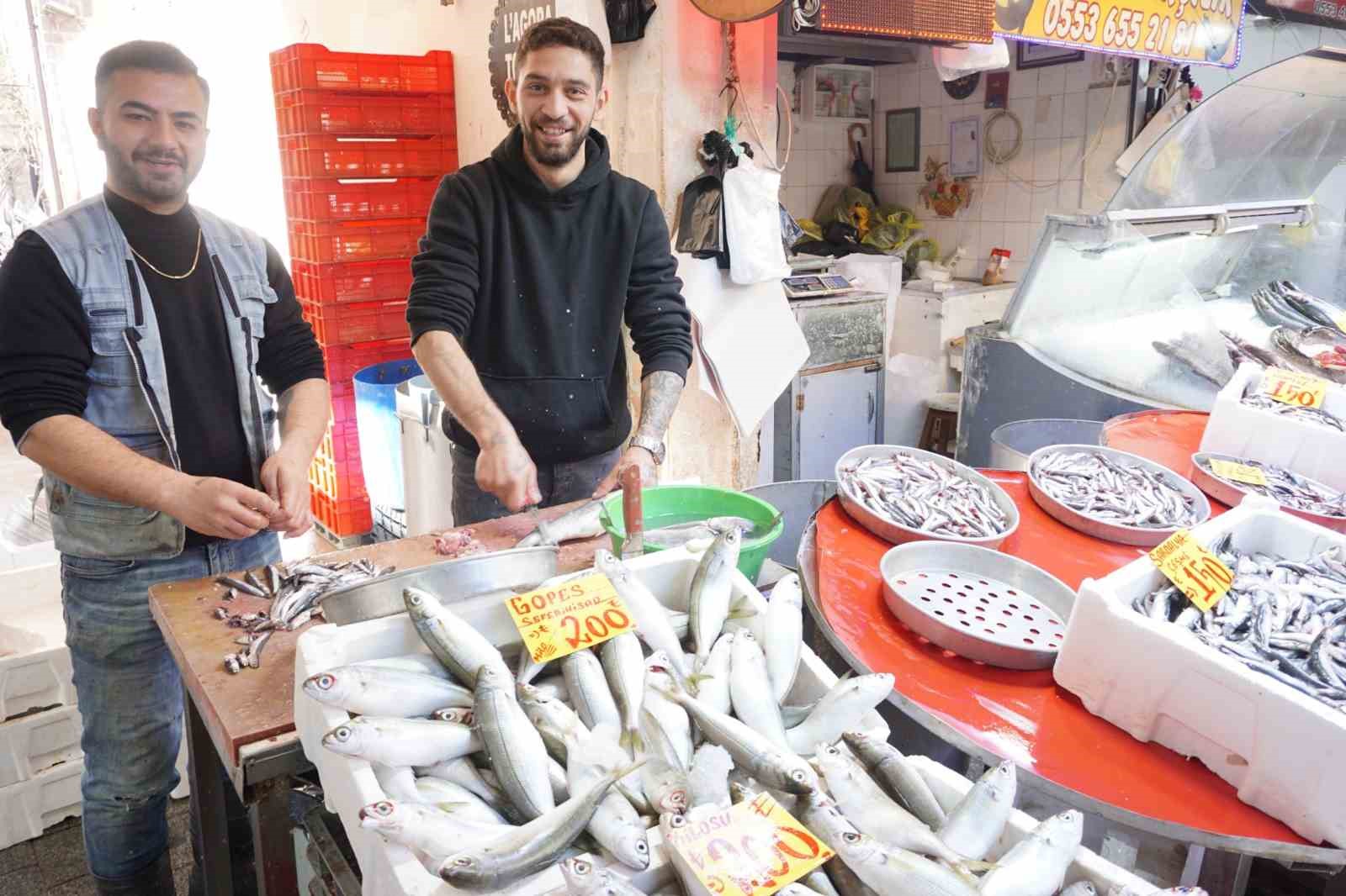 ramazan sofralarinda balik ikilemi sifa mi susuzluk mu 4 dr6ZljO6