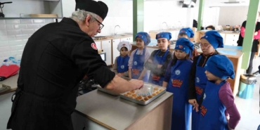 ramazan-tatlilari-minik-seflerden-2rtBfhFU.jpg