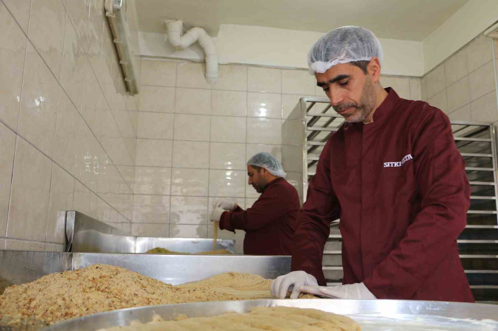 ramazanda 25 ton kadayif satisi hedefleniyor 1 BNlUqptW