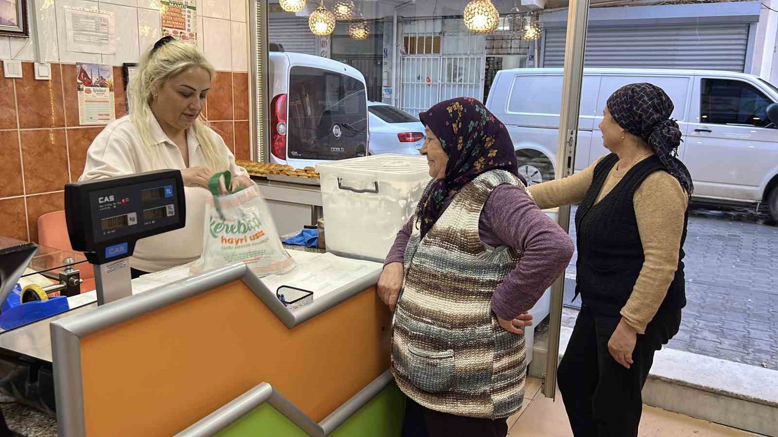 ramazanin ilk gununde mersinin vazgecilmez tatlisi kerebice yogun ilgi 6 AF6uapzU