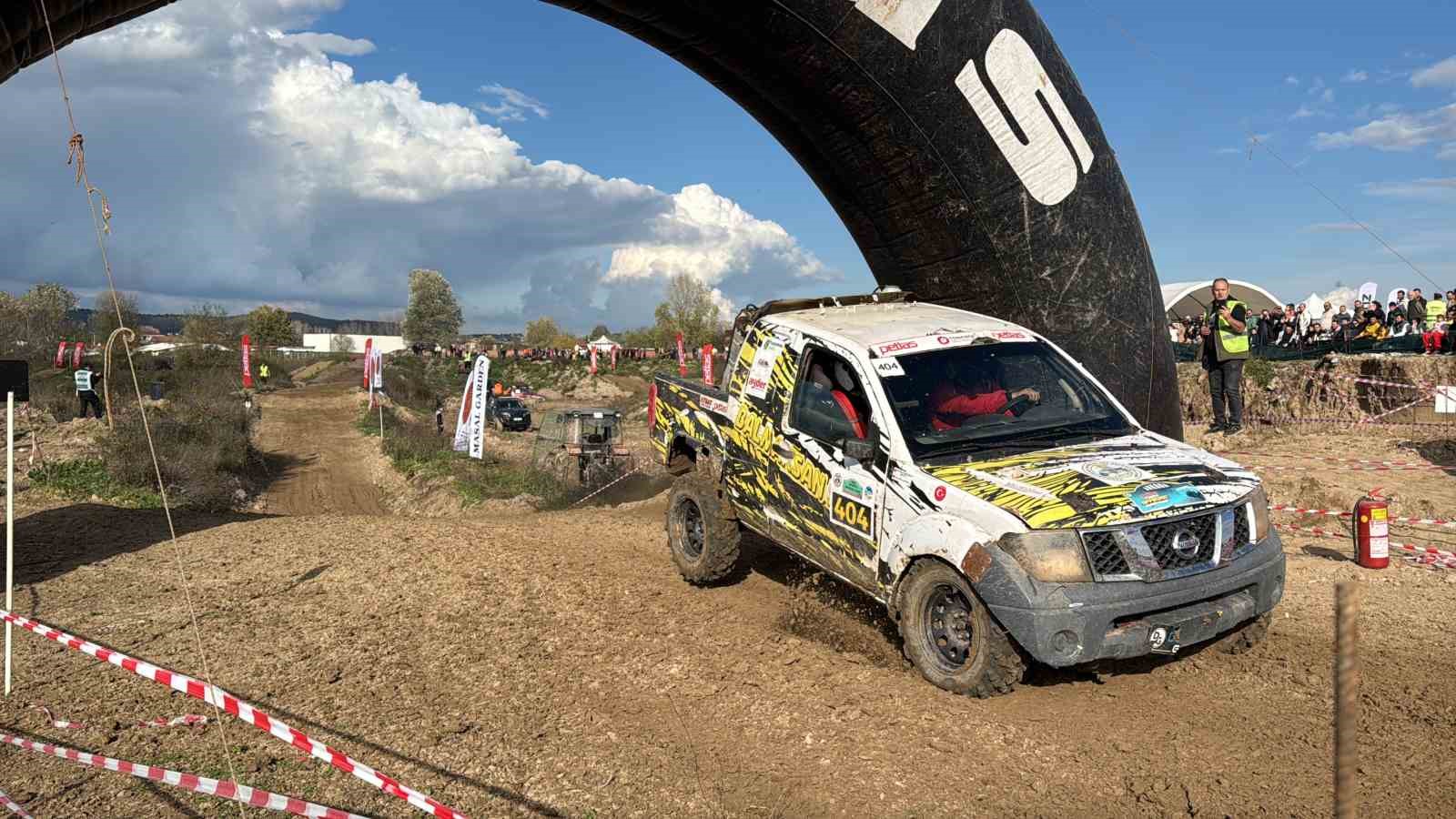 Rampada, çamurda sınırları zorladılar: Türkiye Off-Road Şampiyonası’nın 6. ayak yarışları nefes kesti 10 rampada camurda sinirlari zorladilar turkiye off road sampiyonasinin 6 ayak yarislari nefes kesti 6 RQDc73cC