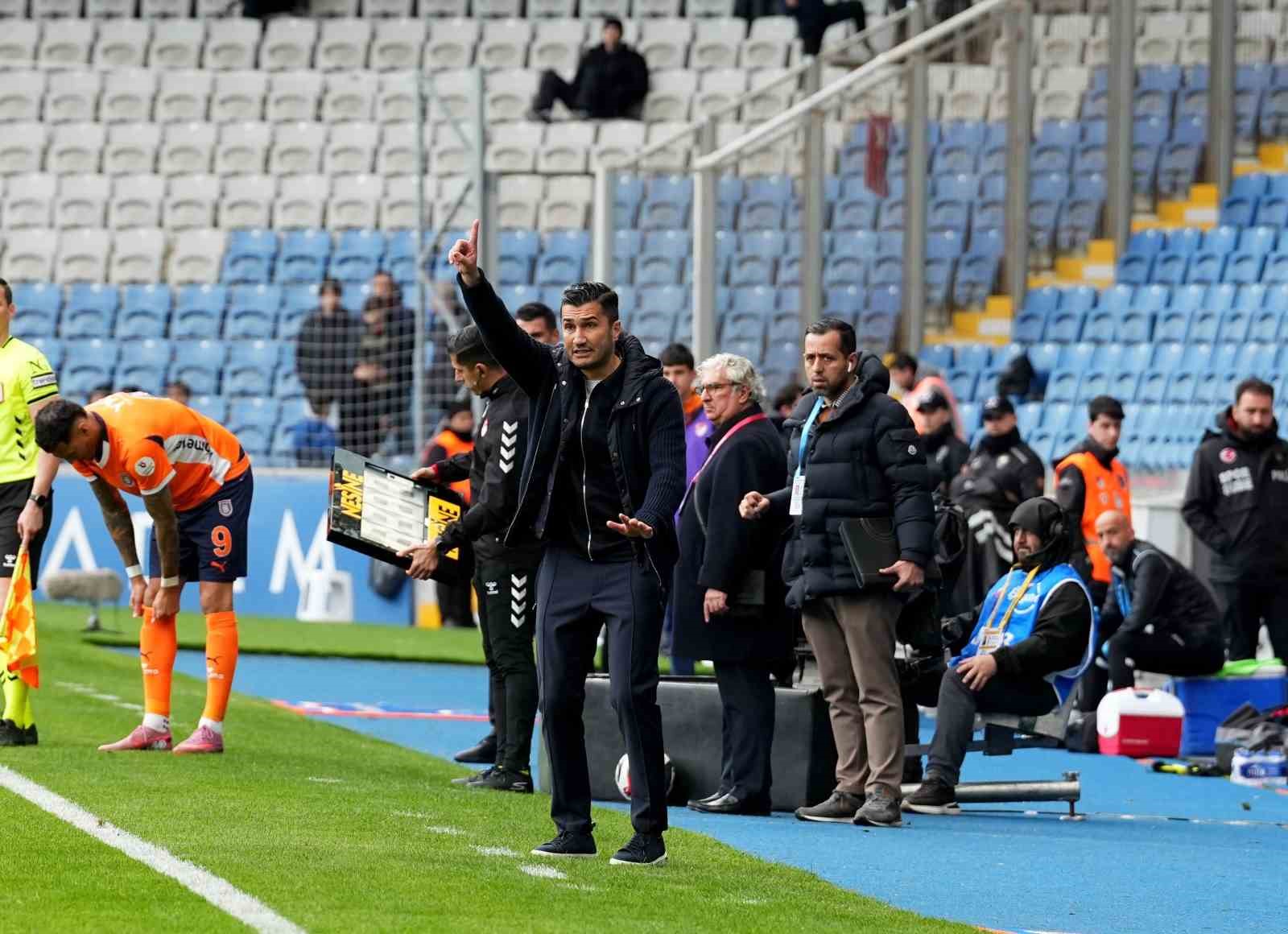 rams basaksehir son dakikalarda buldugu golle hedefini surdurdu 3 qCBfDelZ