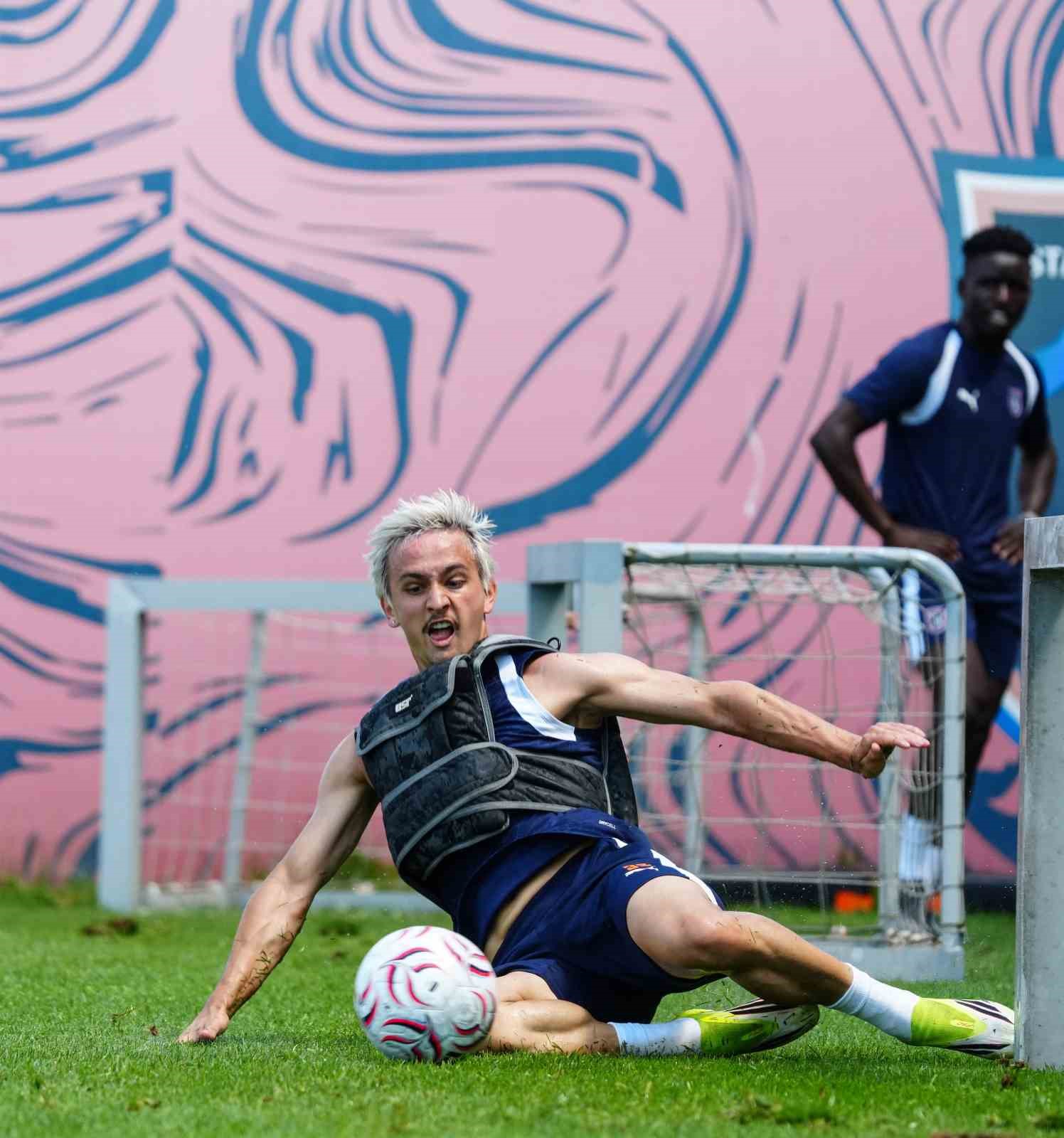 rams basaksehir yeni sezon hazirliklarina devam ediyor 1 2a9akZ5Q