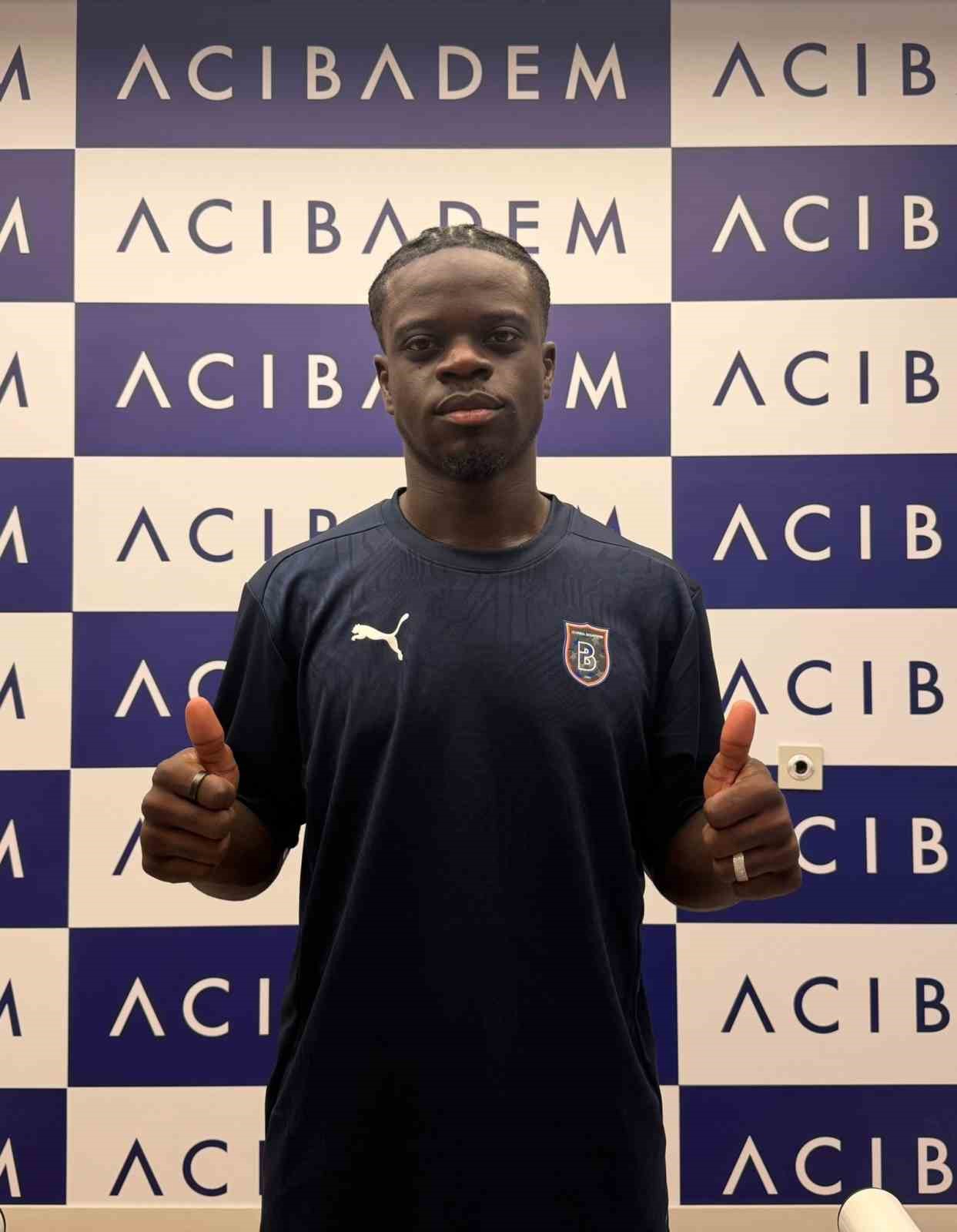 rams basaksehirde futbolcular saglik kontrolunden gecti 2 ErRQEpye