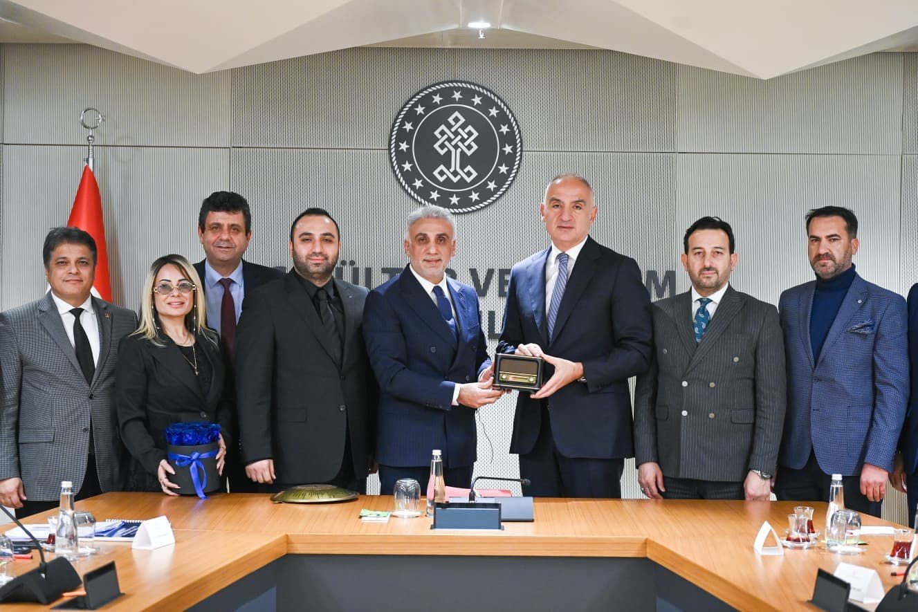 ratem bakan ersoyu ziyaret ederek sektordeki guncel gelismeler ve gelecek doneme iliskin beklentileri konustu j8WV5hO9