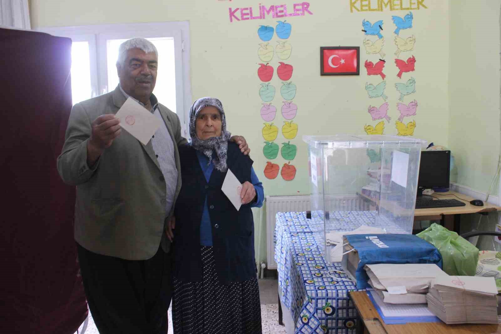 referandumla baslayan 2 yillik surecin ardindan uzunkavaklilar 80 yil sonra memleket degistirdi 3