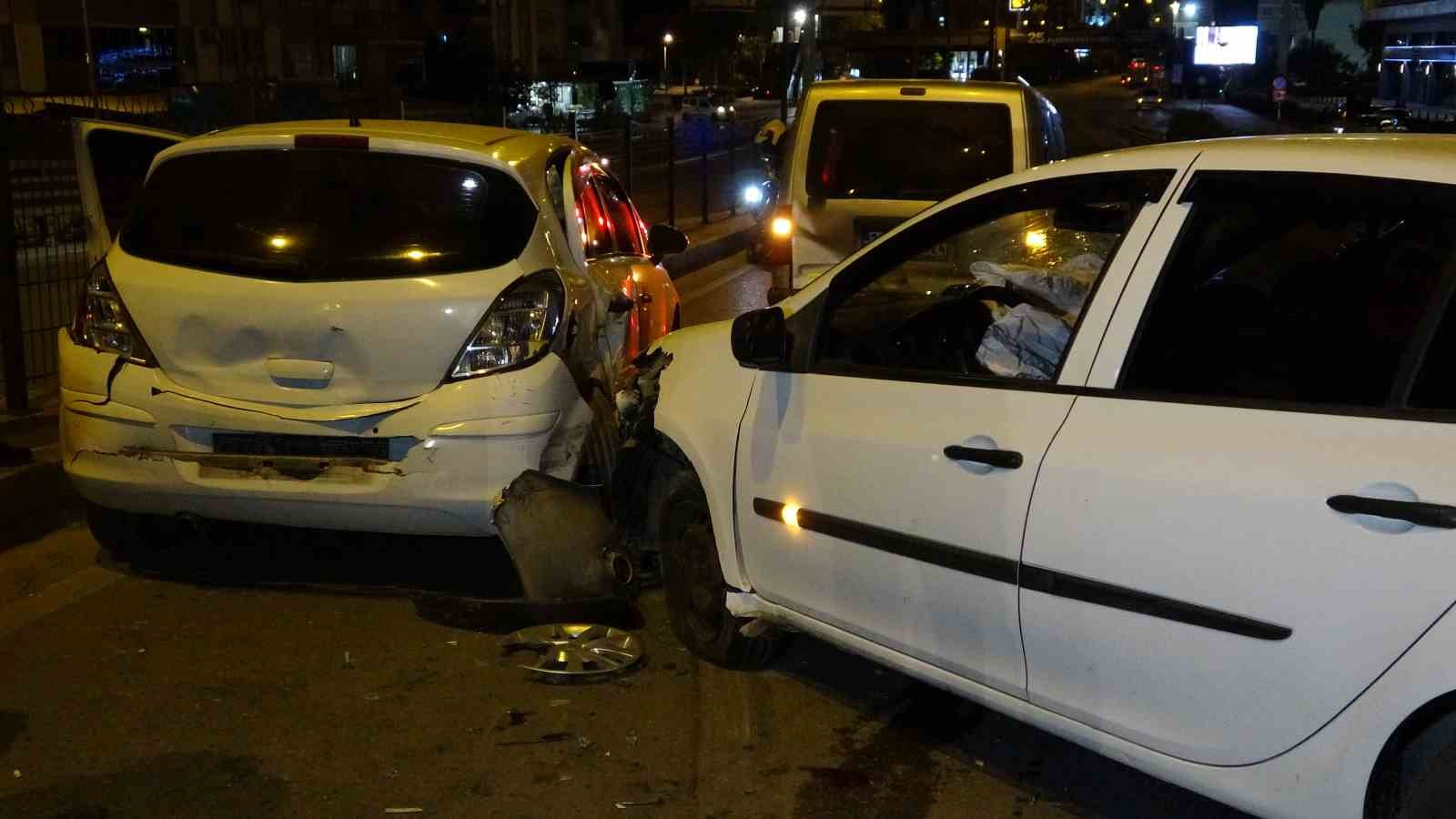 refuje carpan arac zincirleme kazaya sebep oldu 1 yarali 6 cCqk53wU