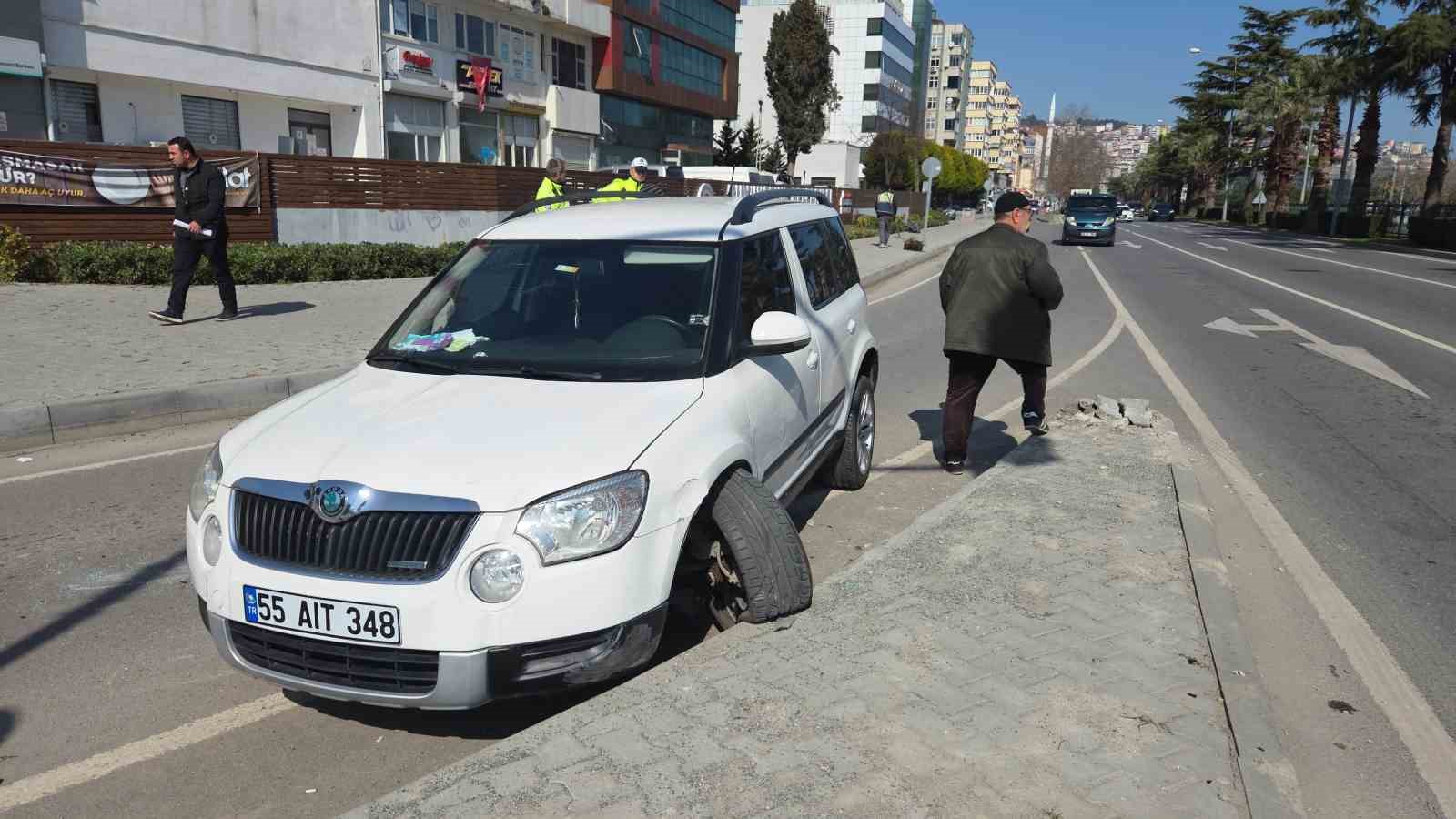 refuje carpan otomobil yan yatti 1 yarali 4 tkiUtXtZ
