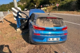 refuje-carpan-otomobildeki-2si-cocuk-4-kisi-yaralandi-VMavhlm1.jpg