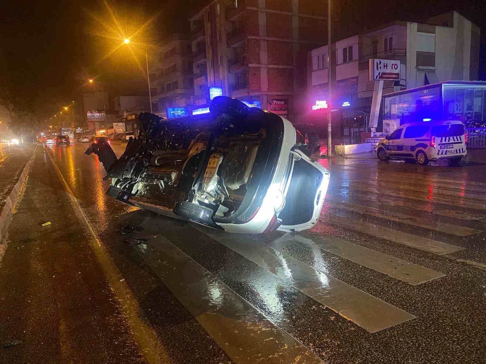 refuje carpip yan yatan otomobilde bulunanlarin burnu bile kanamadi 2