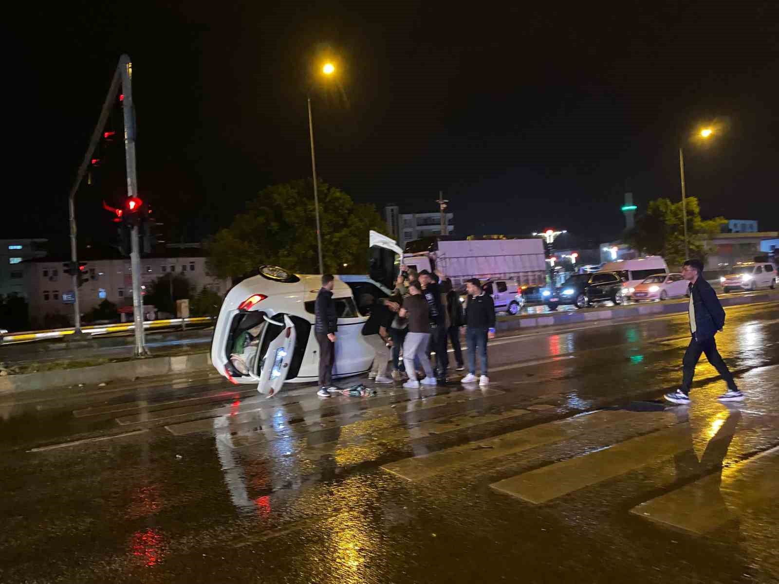 refuje carpip yan yatan otomobilde bulunanlarin burnu bile kanamadi 3 Mm3aB3VV