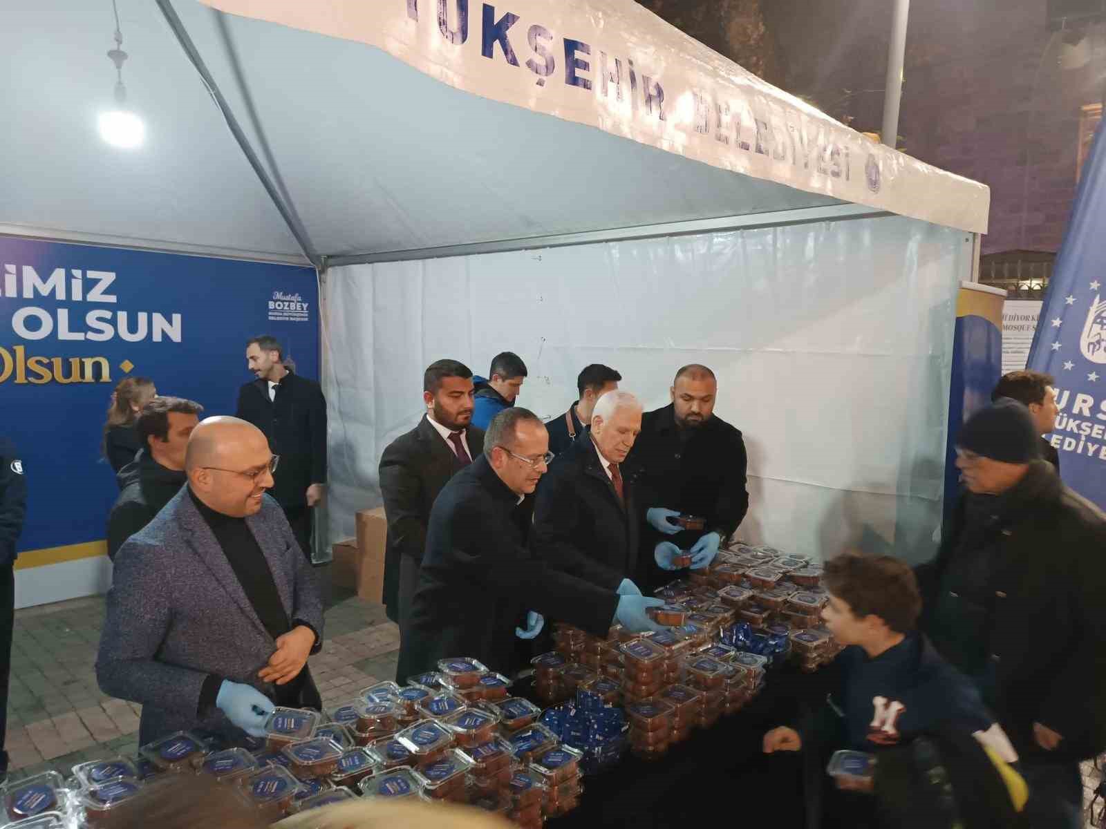 regaip kandilinde bursalilar ulu camide bulustu 3