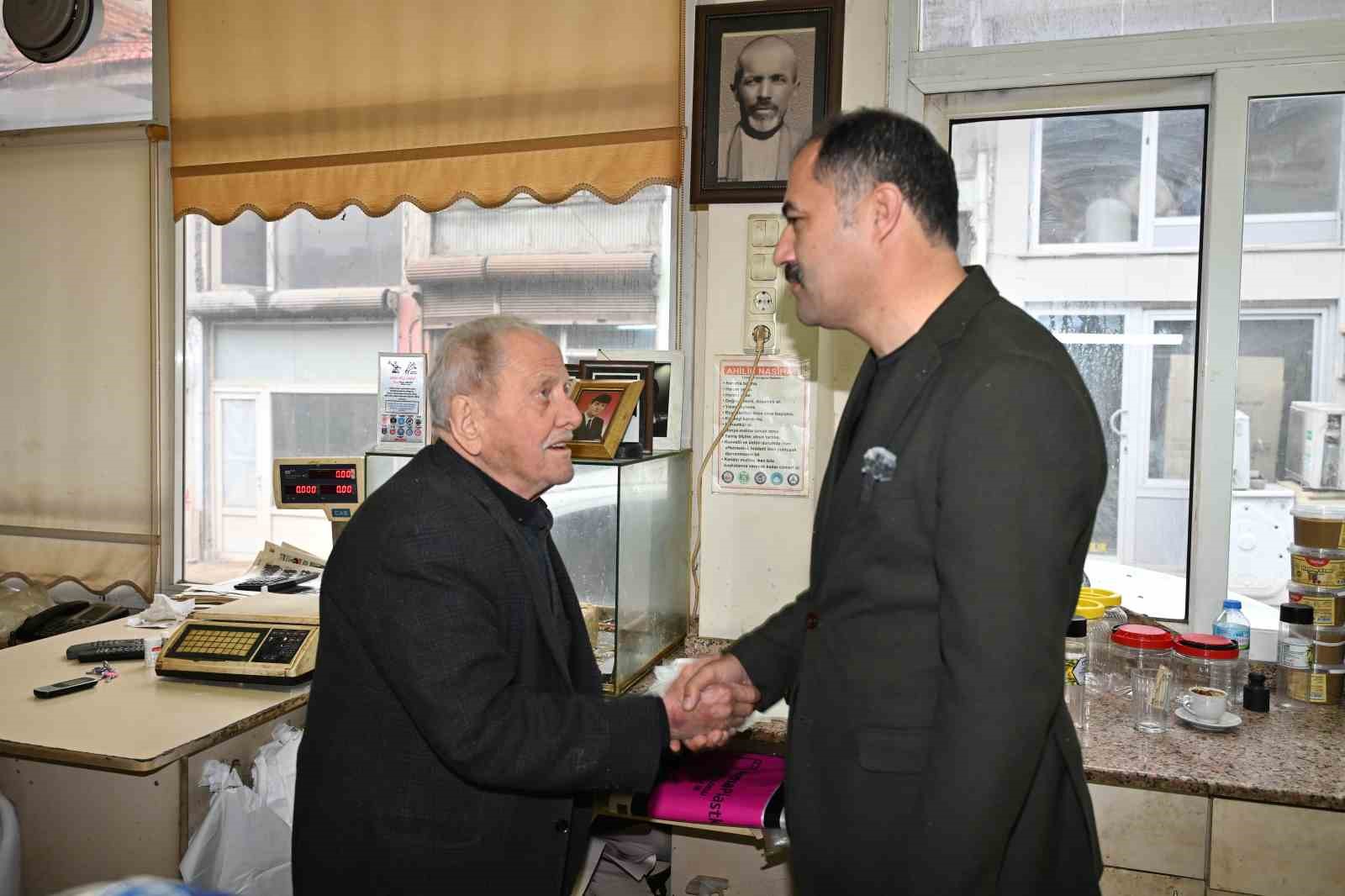 regaip kandilinde demircide ustalara vefa ziyareti 0 AFd6GXIb