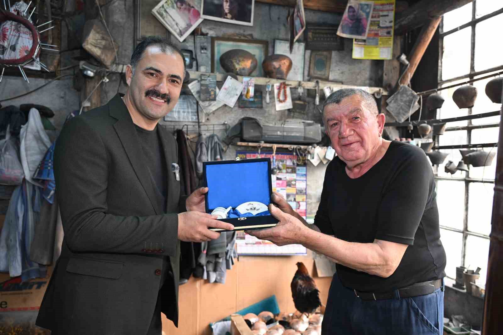 regaip kandilinde demircide ustalara vefa ziyareti 4 3meQGbCV