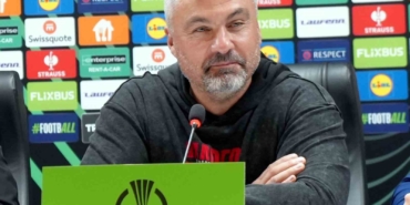 reis-konferans-ligindeki-hedefim-bir-sonraki-maci-kazanmak-uIzypwLt.jpg