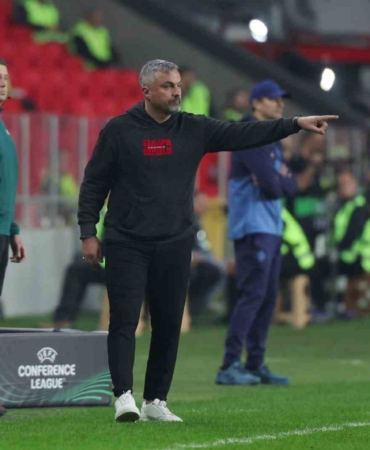 reis-turkiyede-cok-cabuk-hoca-degisikligine-gidiliyor-BhqmClYz.jpg