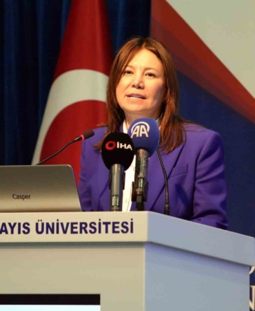 rektor-aydin-madde-bagimliligina-karsi-en-guclu-kale-aile-LaqOKLbN.jpg