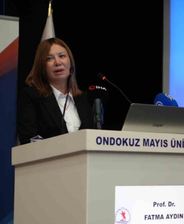rektor-aydin-tum-insanligin-turk-milletinin-adaletle-hayat-bulan-kudretine-ihtiyaci-var-JQUec1Z5.jpg