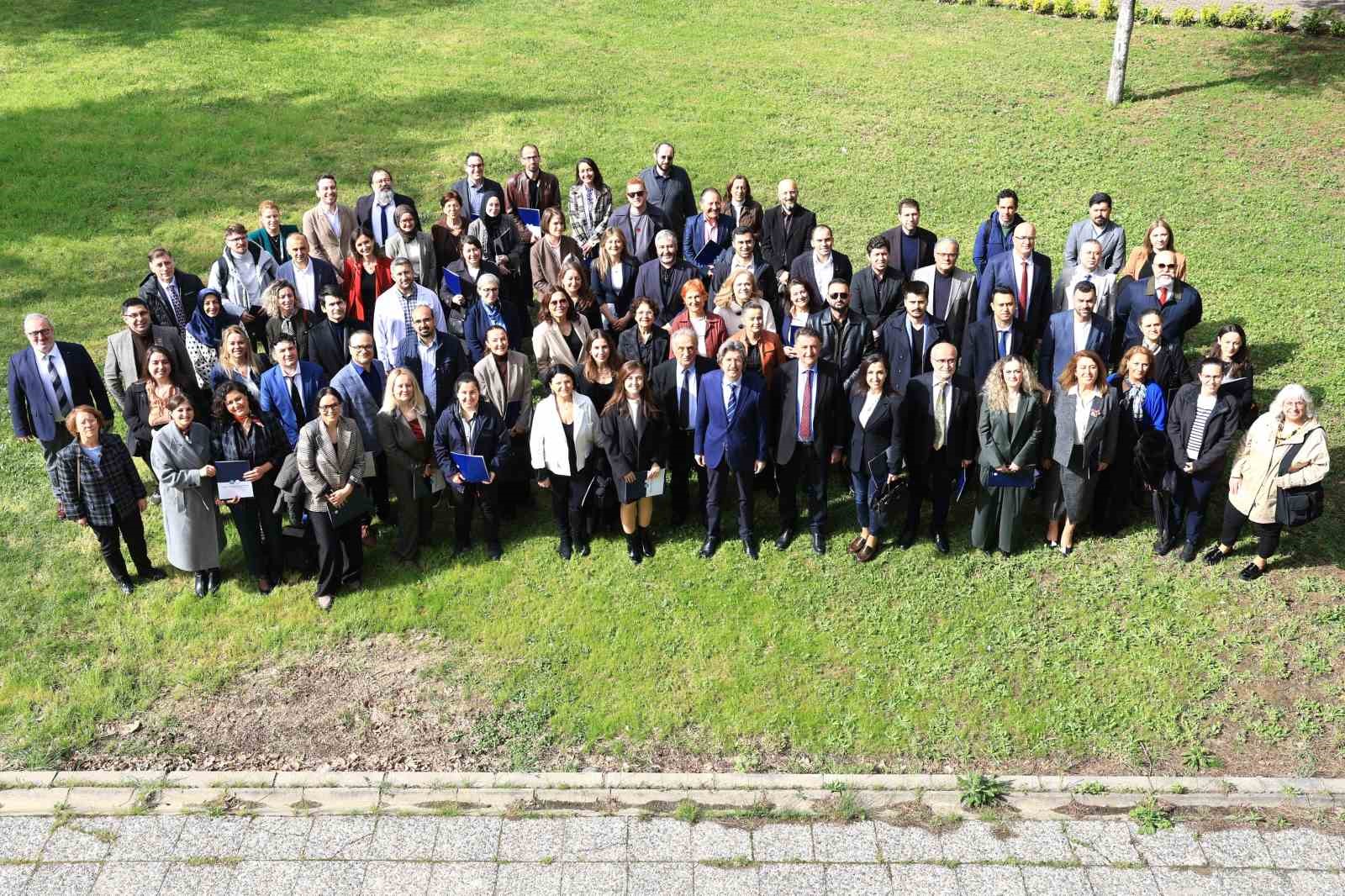 rektor yilmaz basarili akademisyenlerle bir araya gelmeye devam ediyor 0 C3LwPtMA
