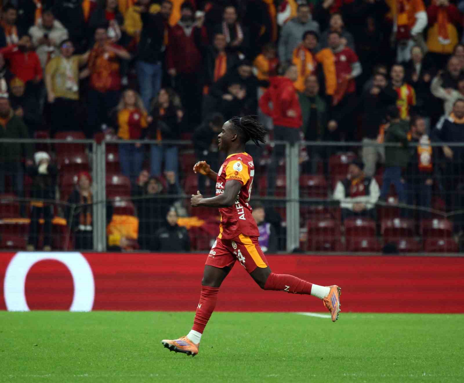 renato nhaga ikinci golunu kaydetti 1 XXiE1WsL