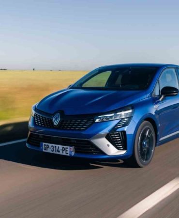 renault-kasim-ayinda-turkiyenin-en-cok-satan-markasi-oldu-zXG6xAVd.jpg