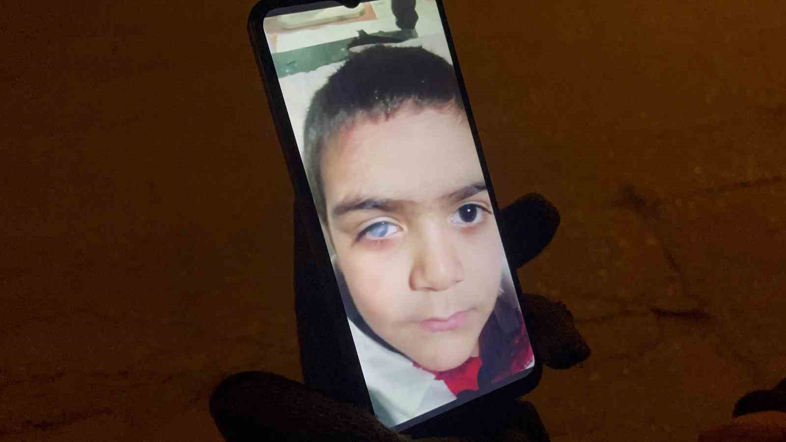 rengarenk davulunu calarak torununa isik olmak istiyor 1 9WWKpuYL