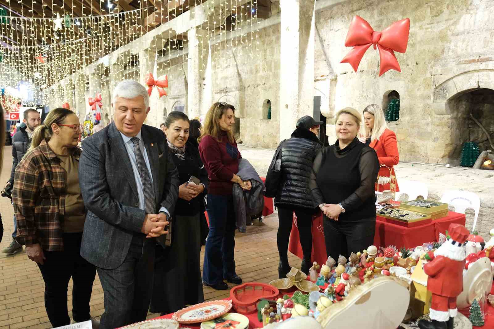 rengarenk el emegi urunlerle yeni yil coskusu basladi 2 ykbGtf6k