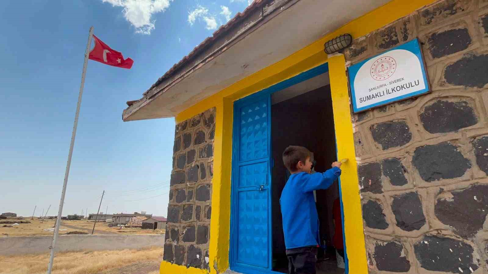 "Renkli bir okulda okumak istiyoruz" dediler, üniversiteliler hayallerini gerçeğe dönüştürdü 10 renkli bir okulda okumak istiyoruz dediler universiteliler hayallerini gercege donusturdu 6 IrQMmtqP