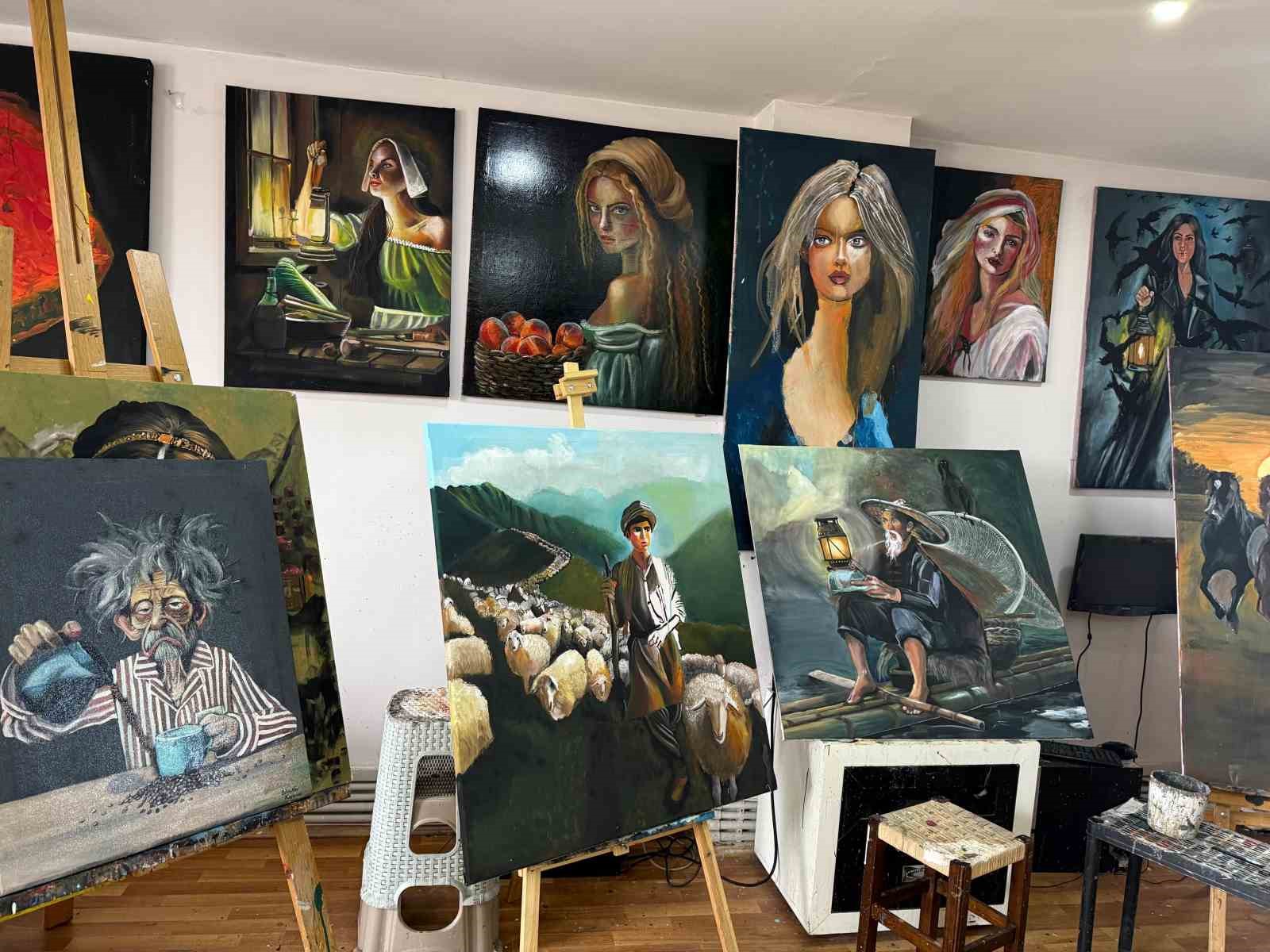 ressam ve heykeltiras orhan albas ogrencilerine 3 gunde resim yapmayi ogretiyor 3 NuNuTZIJ
