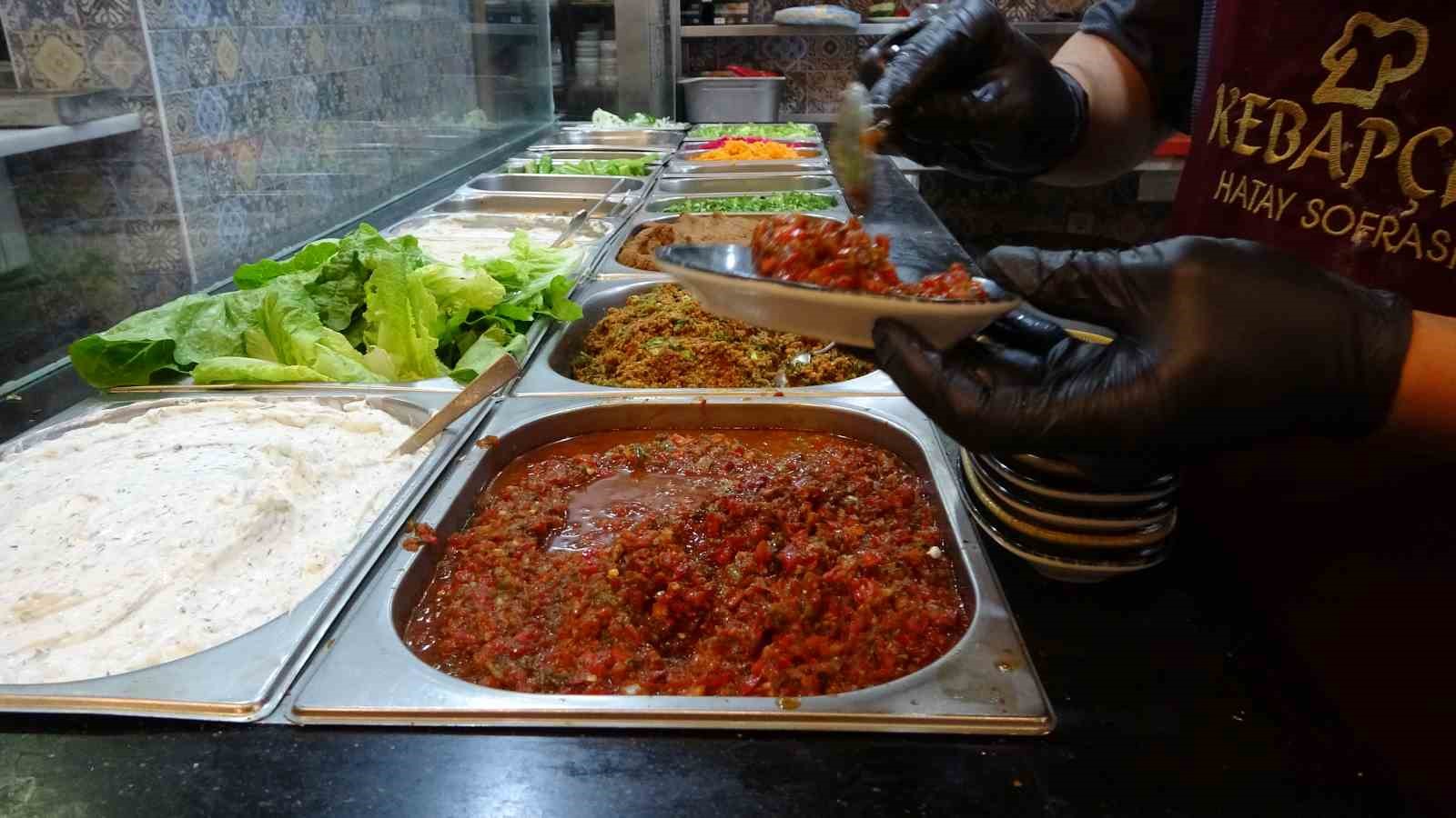 restoran sahibi yeni sistemle hem fiyatlari dusurmeyi hem de gida israfinin onune gecmeyi hedefliyor cPVA6FdR