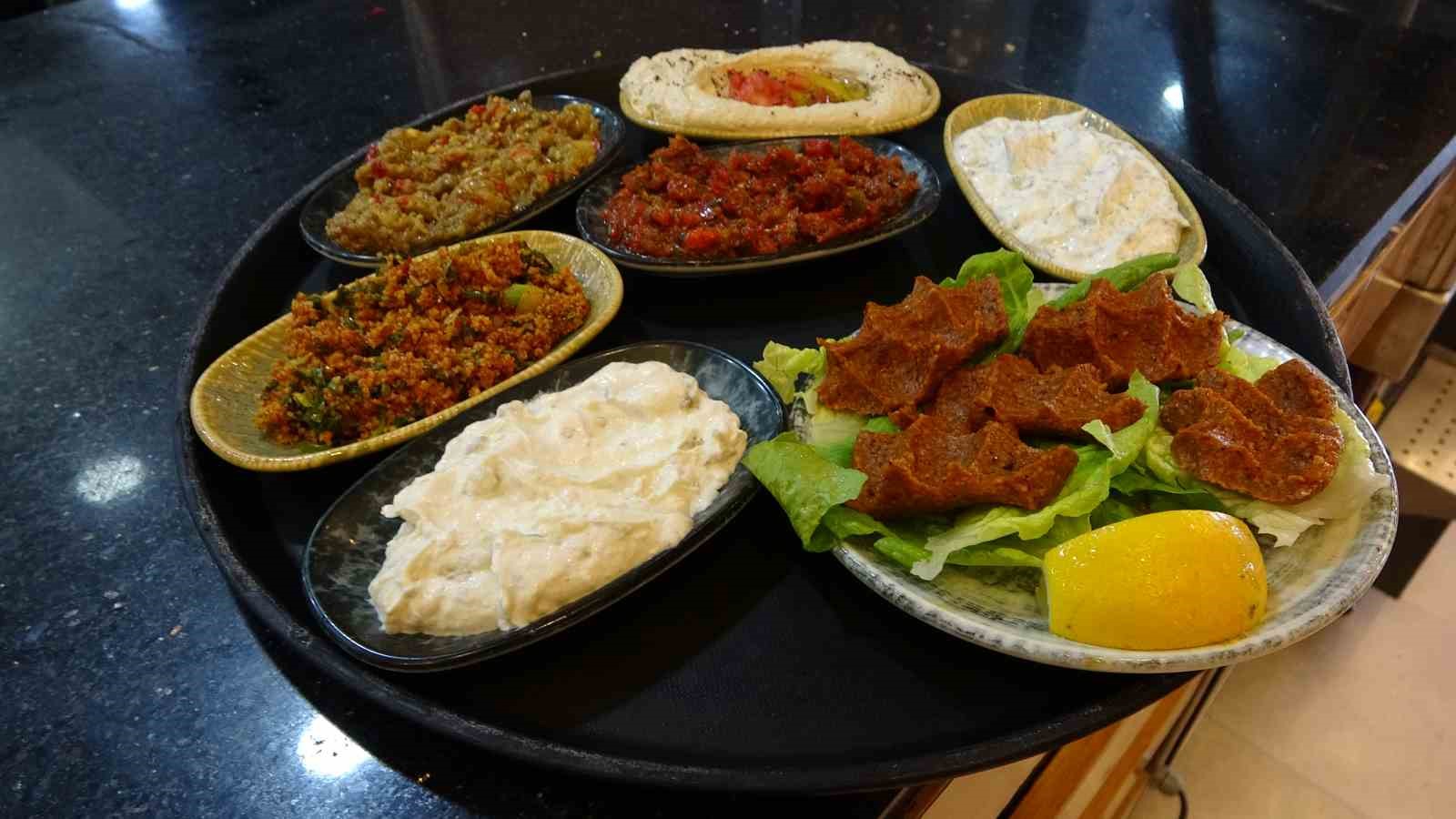 restoran sahibi yeni sistemle hem fiyatlari dusurmeyi hem de gida israfinin onune gecmeyi hedefliyor lZ6iNS9M