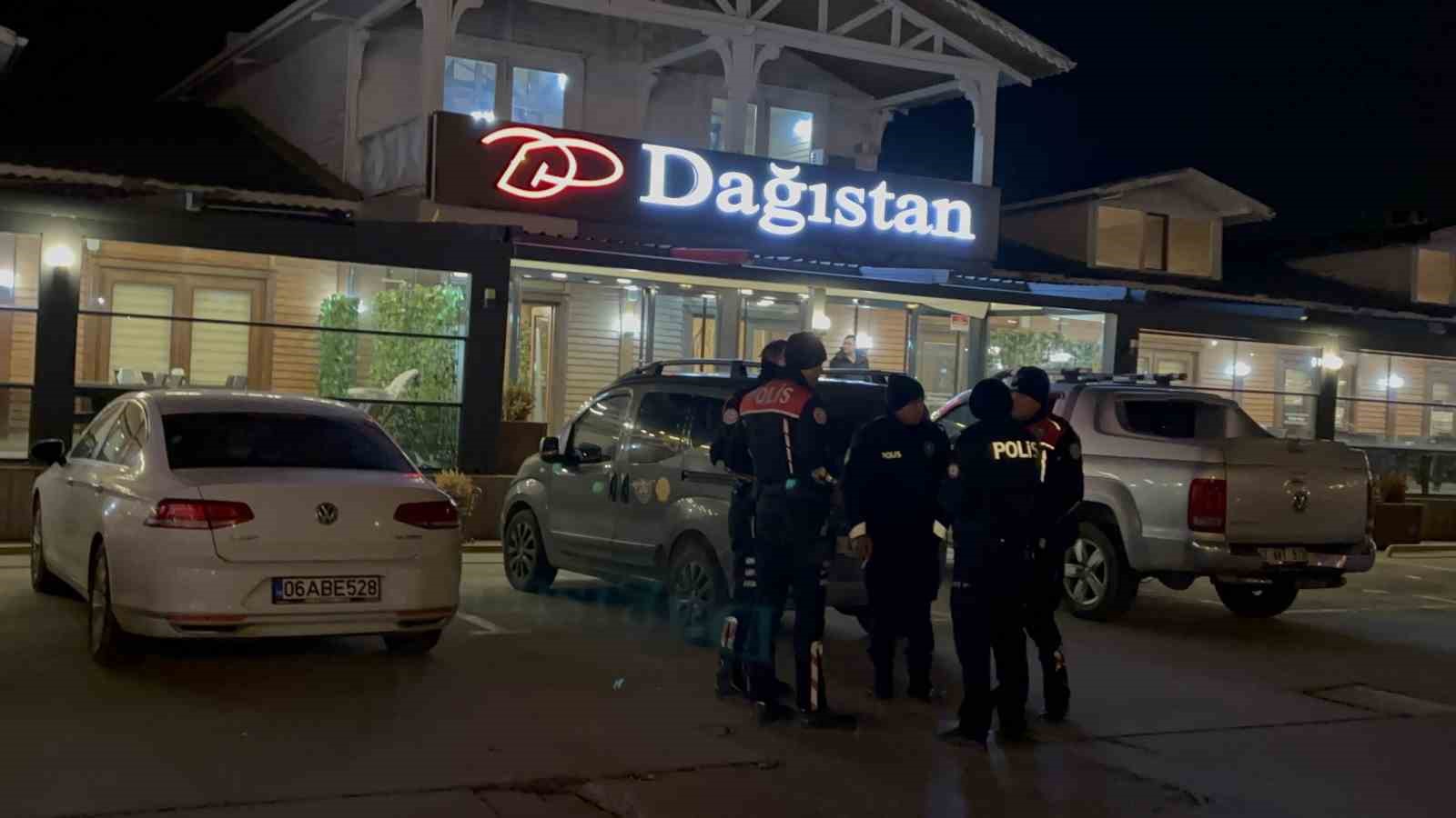 restoranda silahli kavga 1 yarali 4 2hYQEFtk