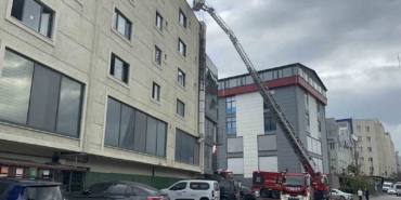 restoranda-yangin-alarmi-otel-bosaltildi-1-yarali-s2tTbAOK.jpg
