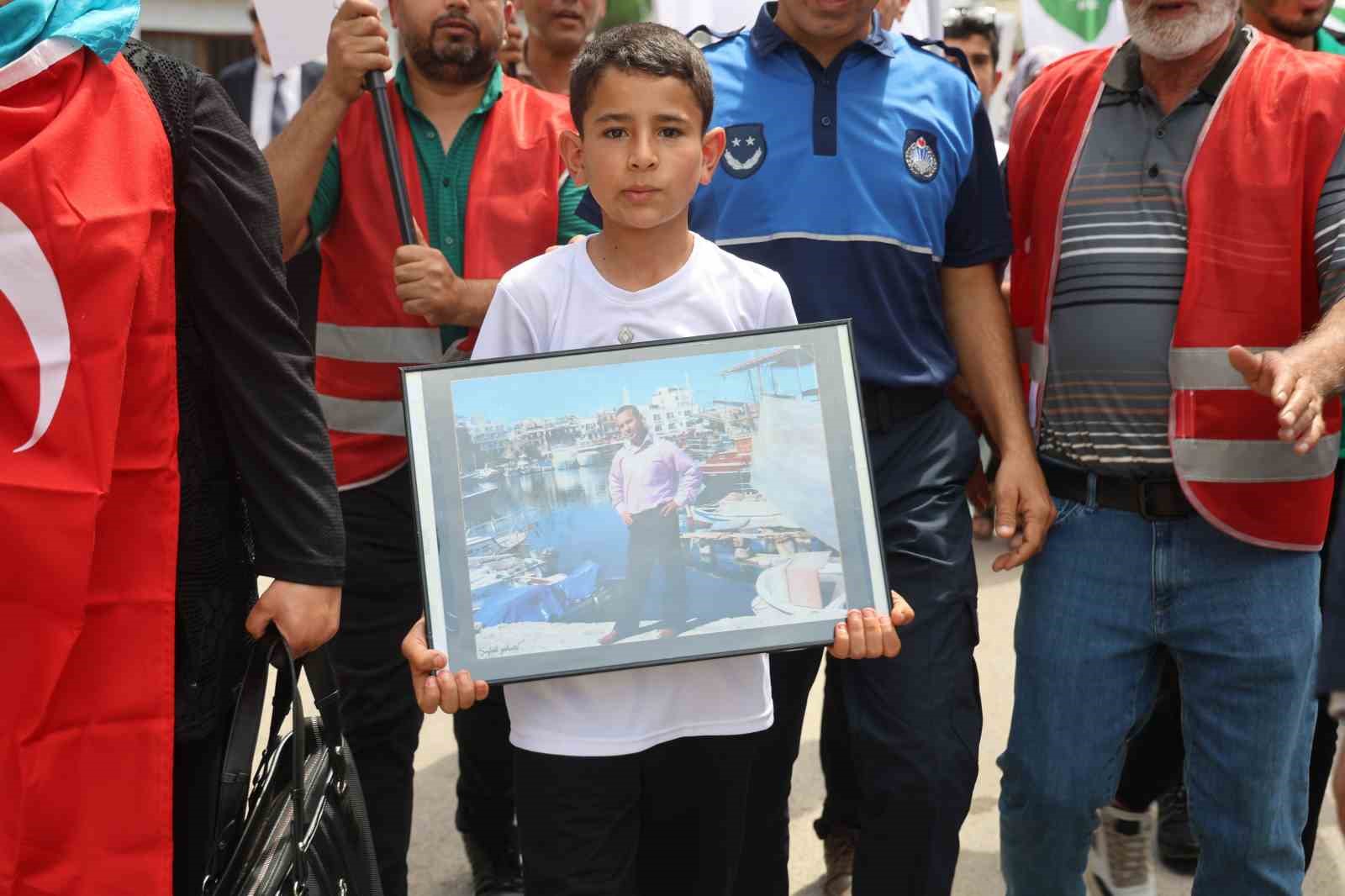 reyhanli saldirisinda hayatini kaybeden 53 kisi anildi 4 EVlb4EeO