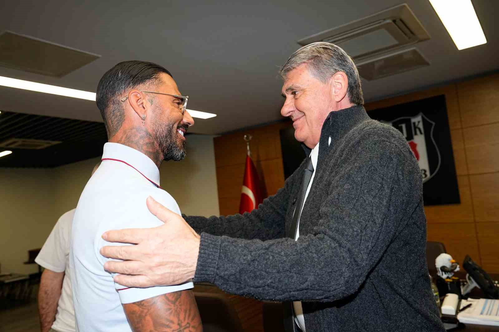 ricardo quaresma besiktasi ziyaret etti 1