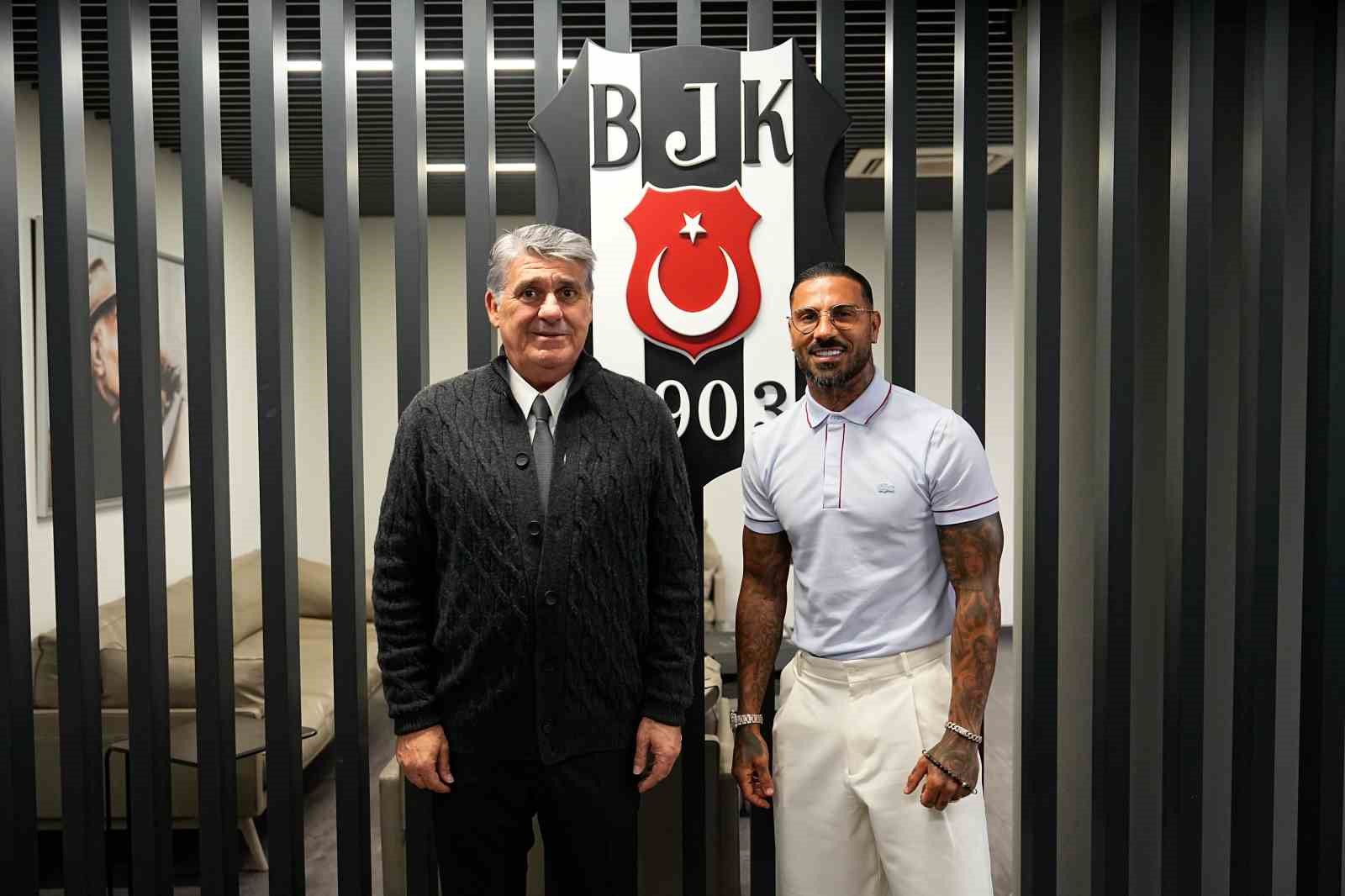 ricardo quaresma besiktasi ziyaret etti 3 8spUXSlP