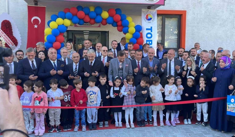 rifat-hisarciklioglu-gemlikte-tobb-anaokulu-acilisina-katildi-BhKTWqD7.jpg