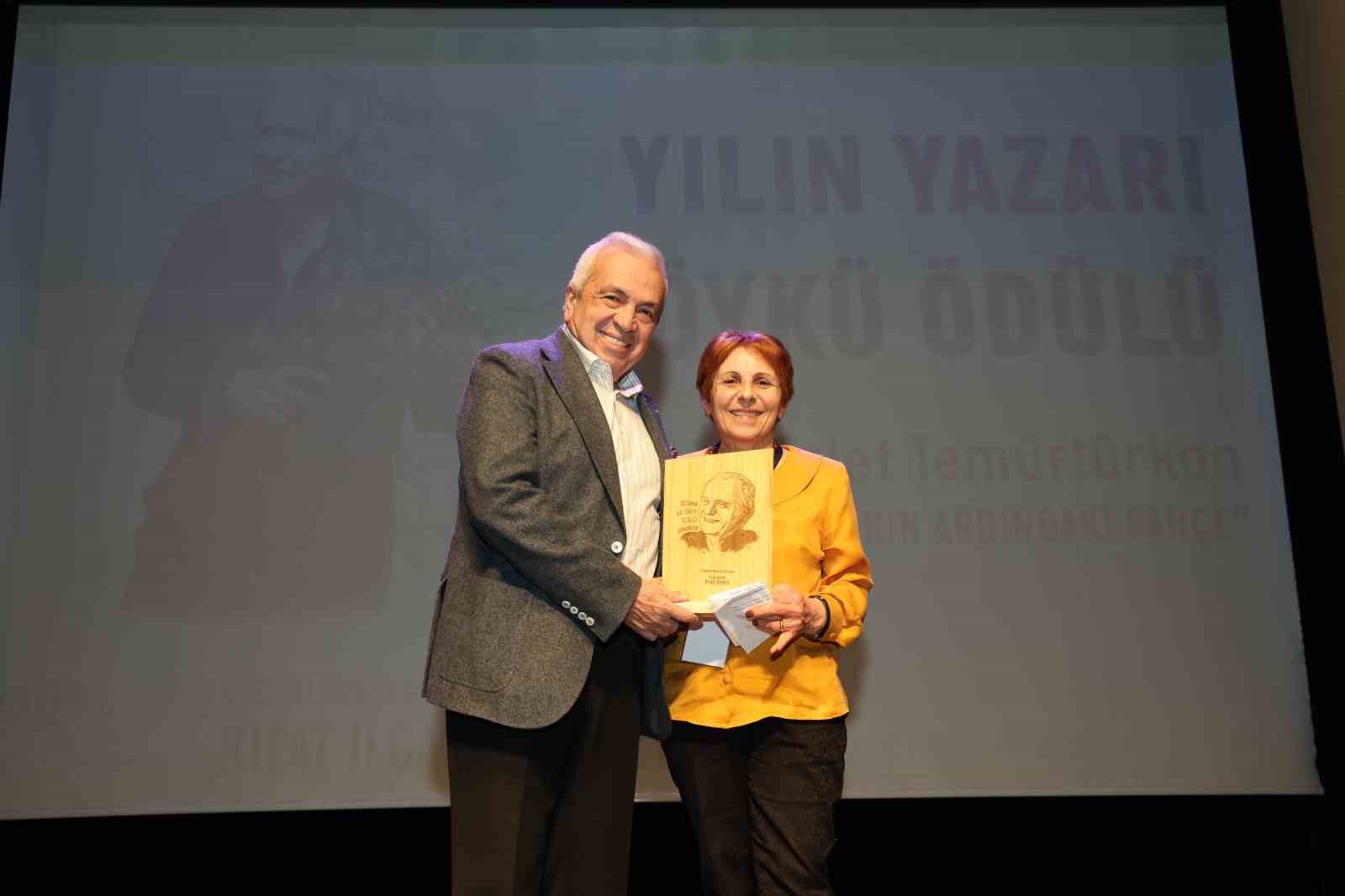 rifat ilgaza saygi durusu sempozyum ve odul toreniyle taclandi 1 EpFstZIu