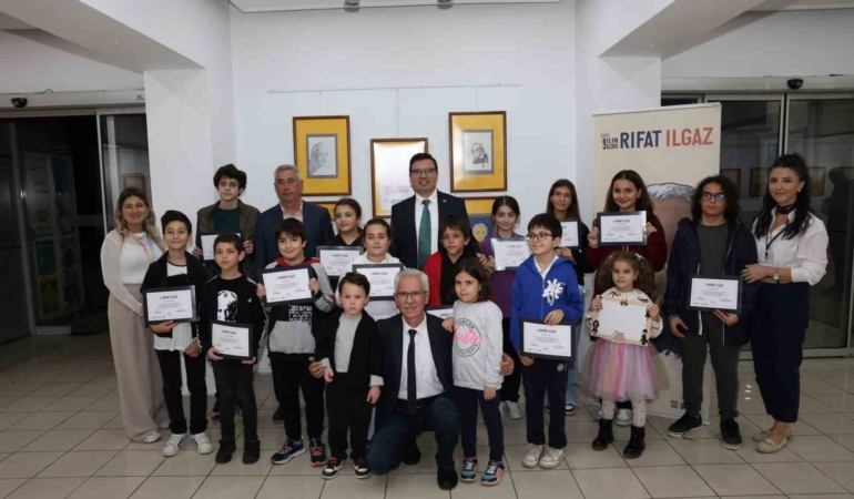 rifat-ilgazin-oksuz-civcivi-cocuklarin-karikaturlerinde-hayat-buldu-KxSuLdbs.jpg