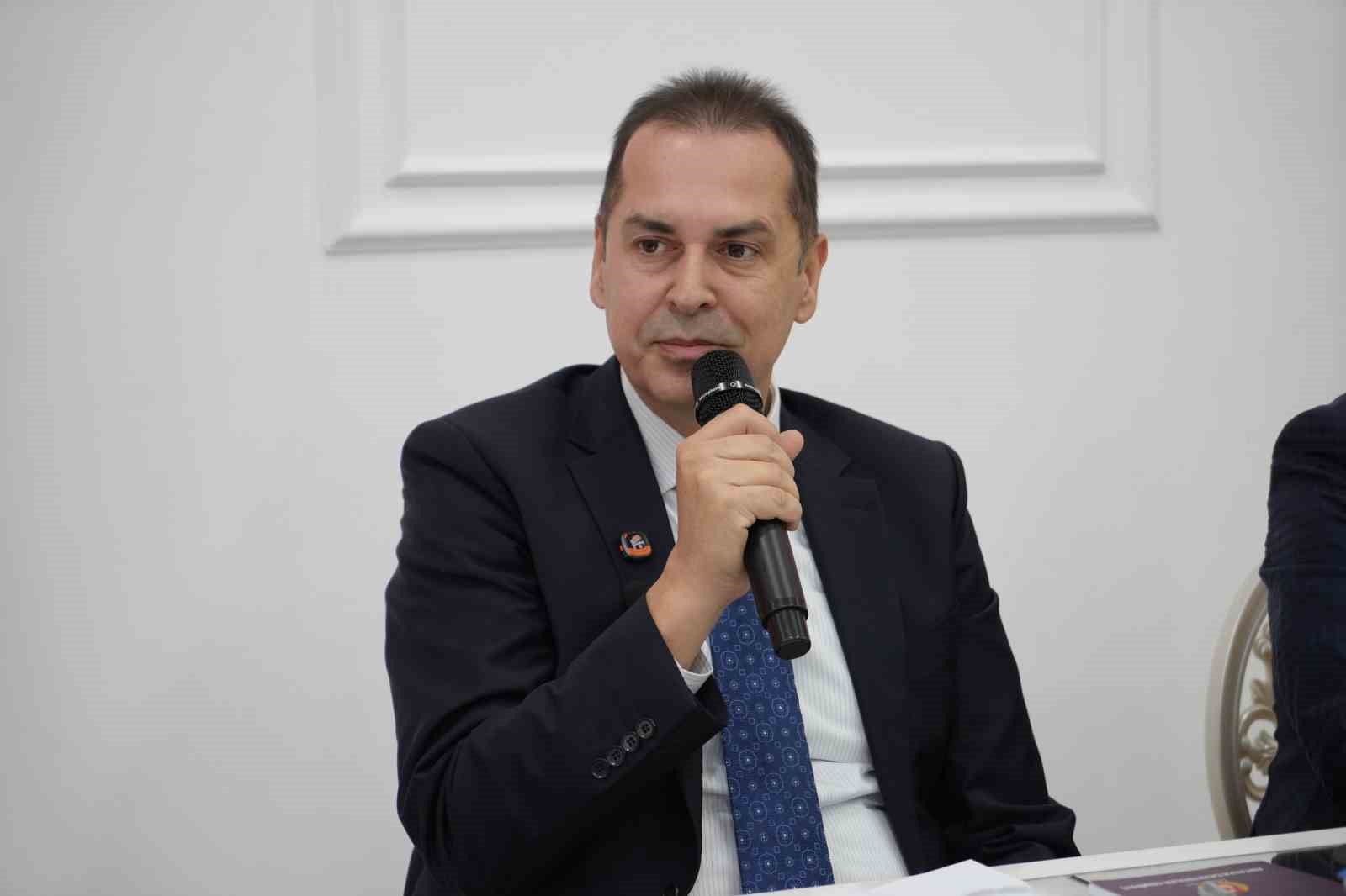 Rıza Perçin: "Antalyaspor için biraz dilenci olduk, 35 milyon Dolar’dan fazla borç var" 6 riza percin antalyaspor icin biraz dilenci olduk 35 milyon dolardan fazla borc var 2 91lRRPmj